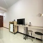 Cozy Living Studio At Gateway Pasteur Apartment By Travelio